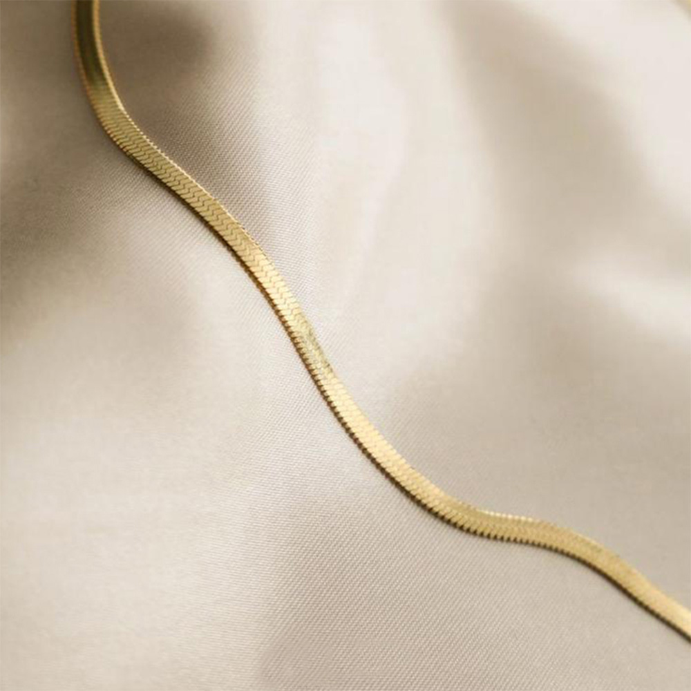 گردنبند مدل ماری طلایی